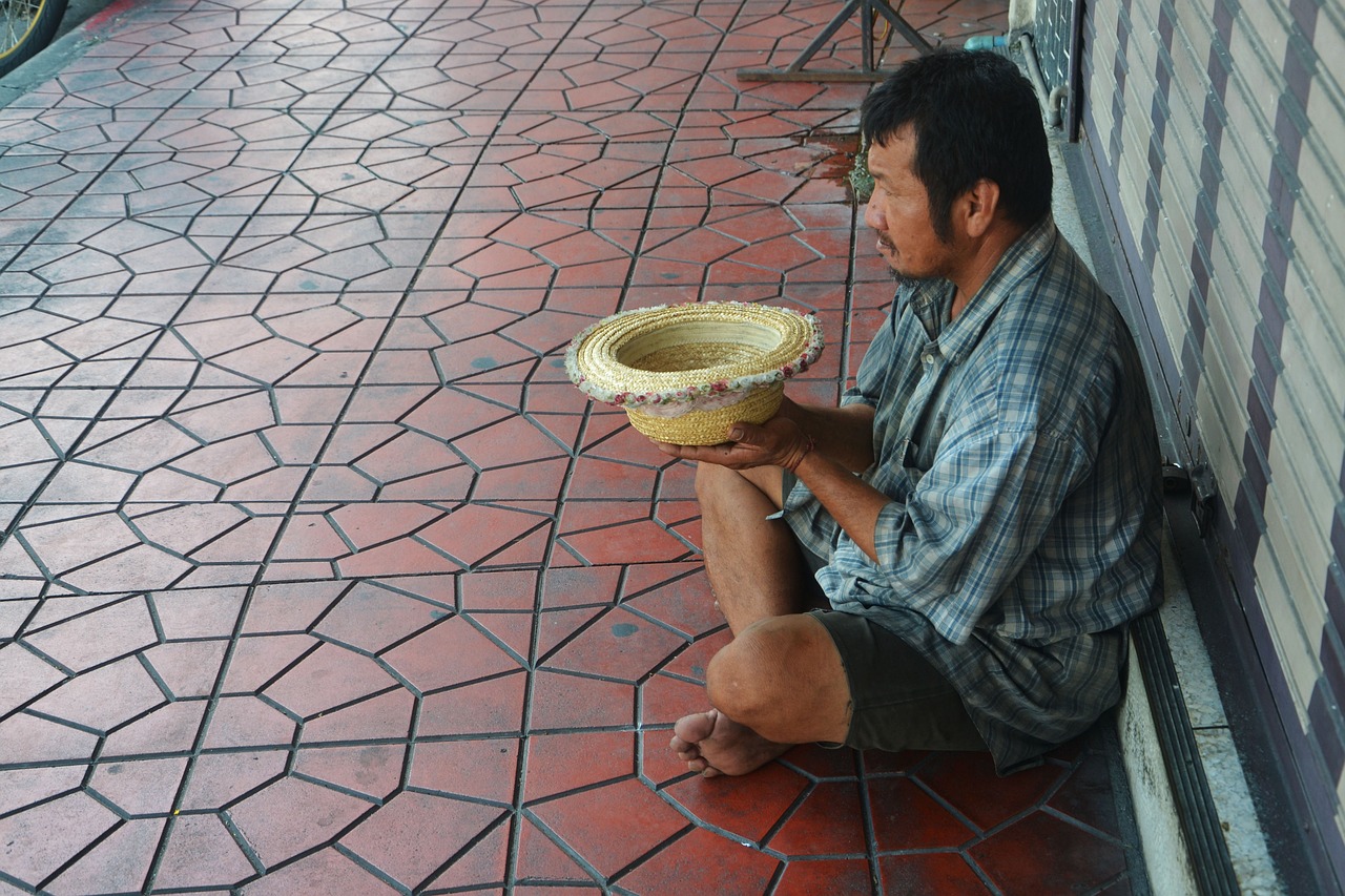 华人男子纽约街头不幸遇害，流浪汉行凶，生命逝去