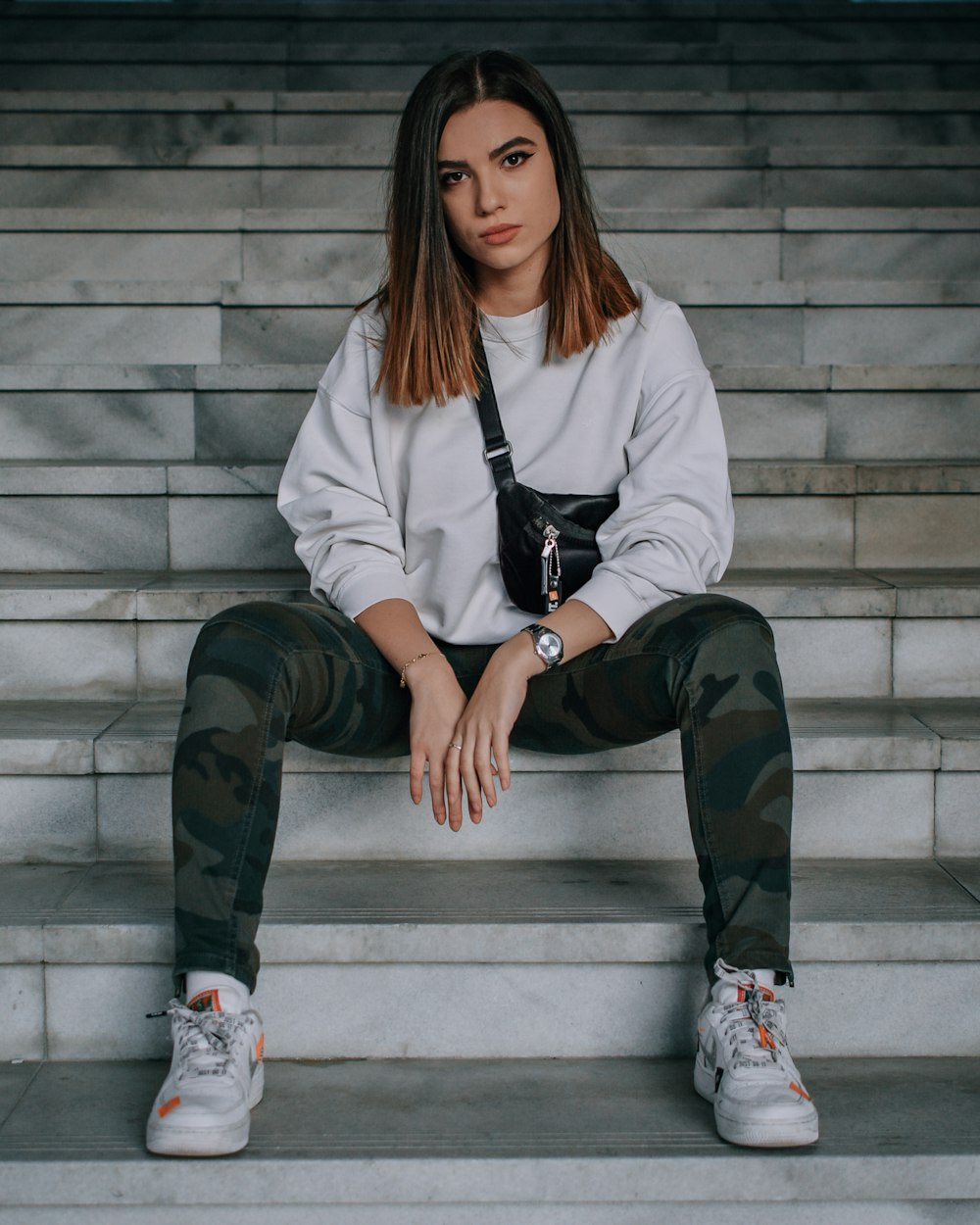 00后女孩的独特建议，关于女乘务员换裤装的思考