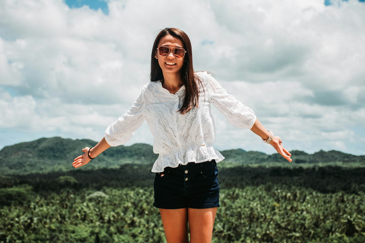 潮汕女孩火遍全网——神似古典美人的魅力绽放